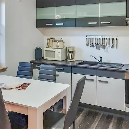 Beautiful In Seebad With Kitchen Hébergement de vacances *