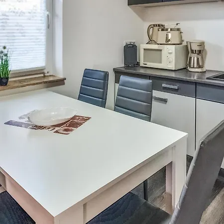 2 Bedroom Amazing In Seebad *